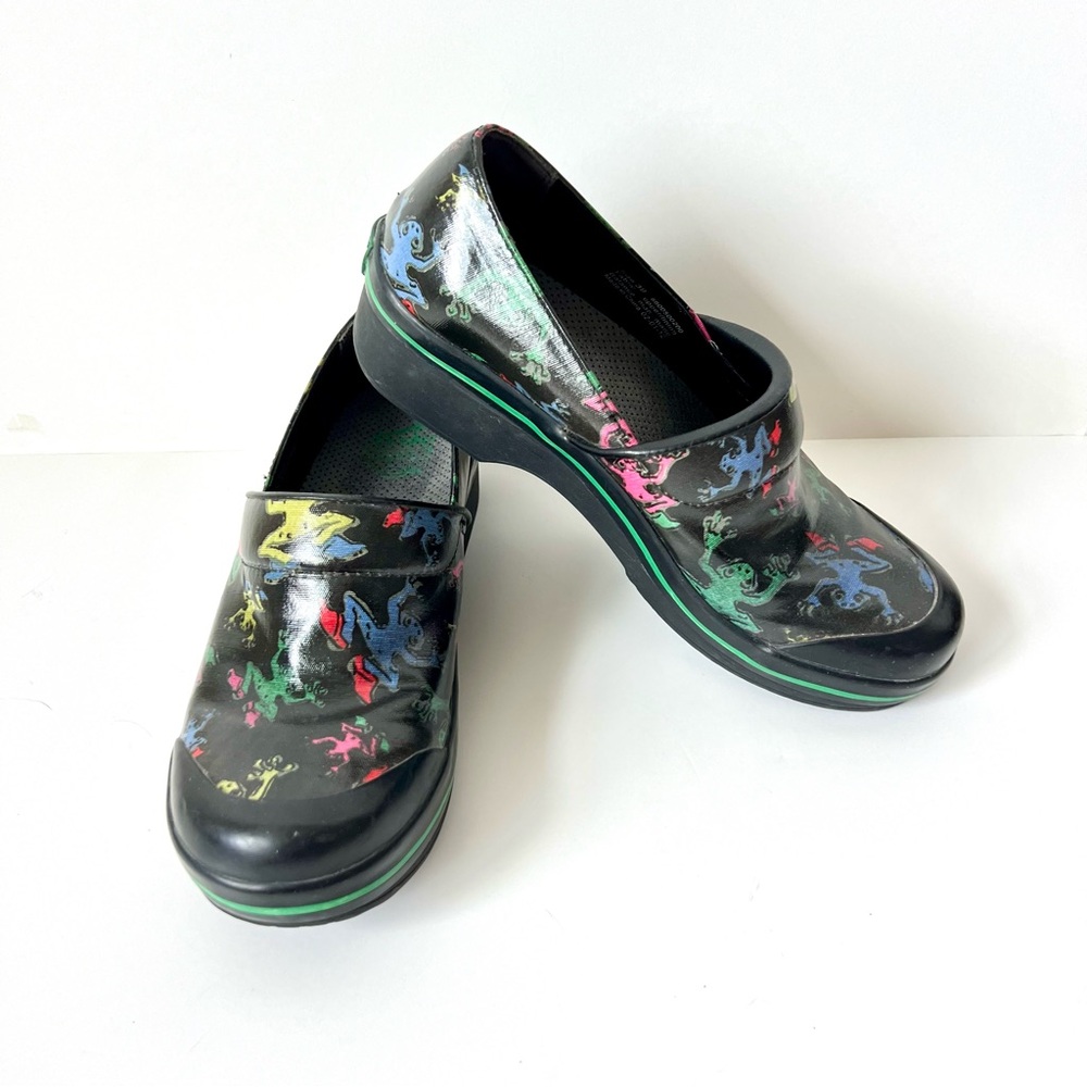 DANSKO Volley Coated Canvas Frog Vegan Clogs—SZ. 8.5-9/39